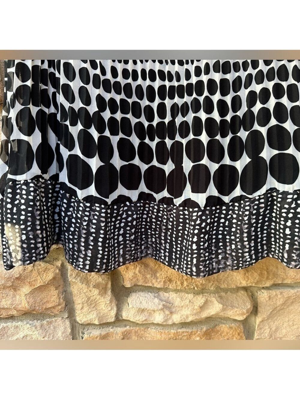 Mystree Pleated Skirt Polka Dot Print Size Small Looks brand new White Black - Picture 14 of 16